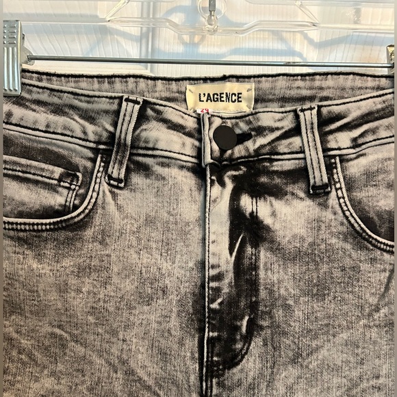 NWOT L’Agence High line High Rise Skinny in Distressed Moonstone Gray Jeans - Picture 5 of 12